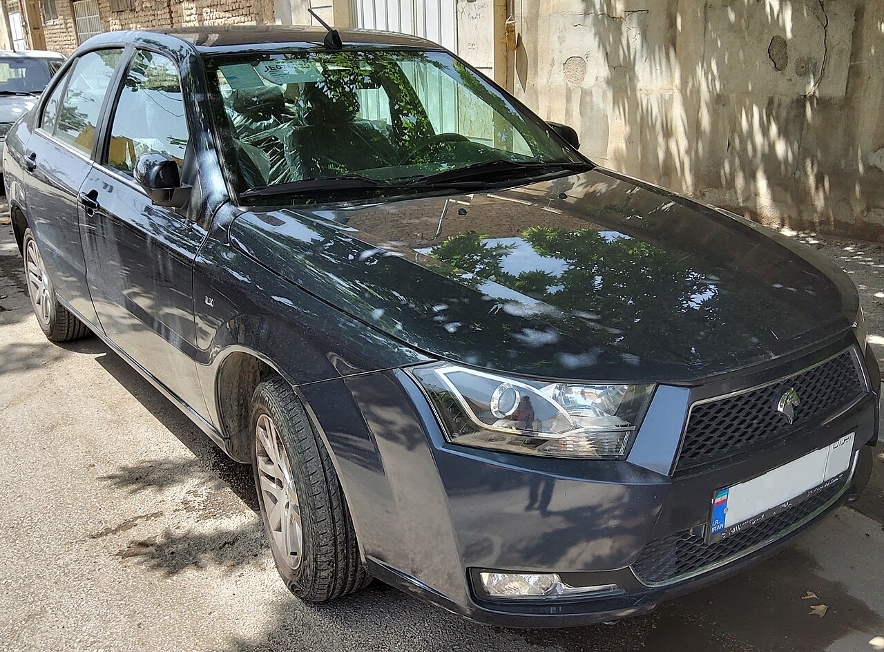 ایران‌خودرو دنا